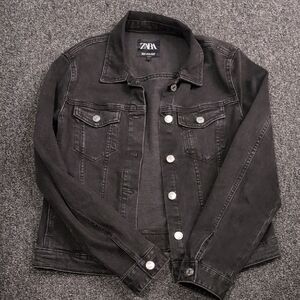 Zara Women's Black Denim Jacket
